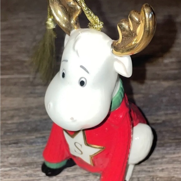 LENOX Porcelain Moose Monogram Initial “S” Christmas Tree Ornament 4” - Picture 5 of 7